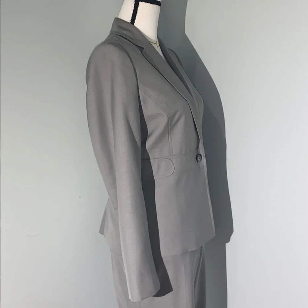 CALVIN KLEIN GRAY 2PC JACKET AND PANTS SUIT SET